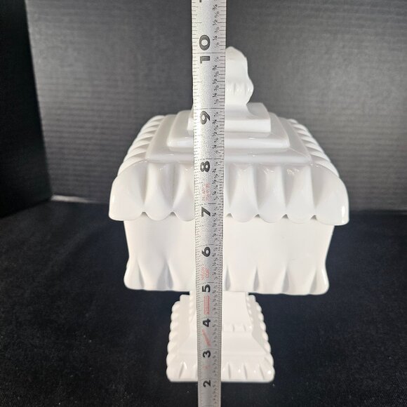 Large Vintage Westmoreland Wedding Milk Glass Covered Pedestal Candy Dish - Picture 8 of 12